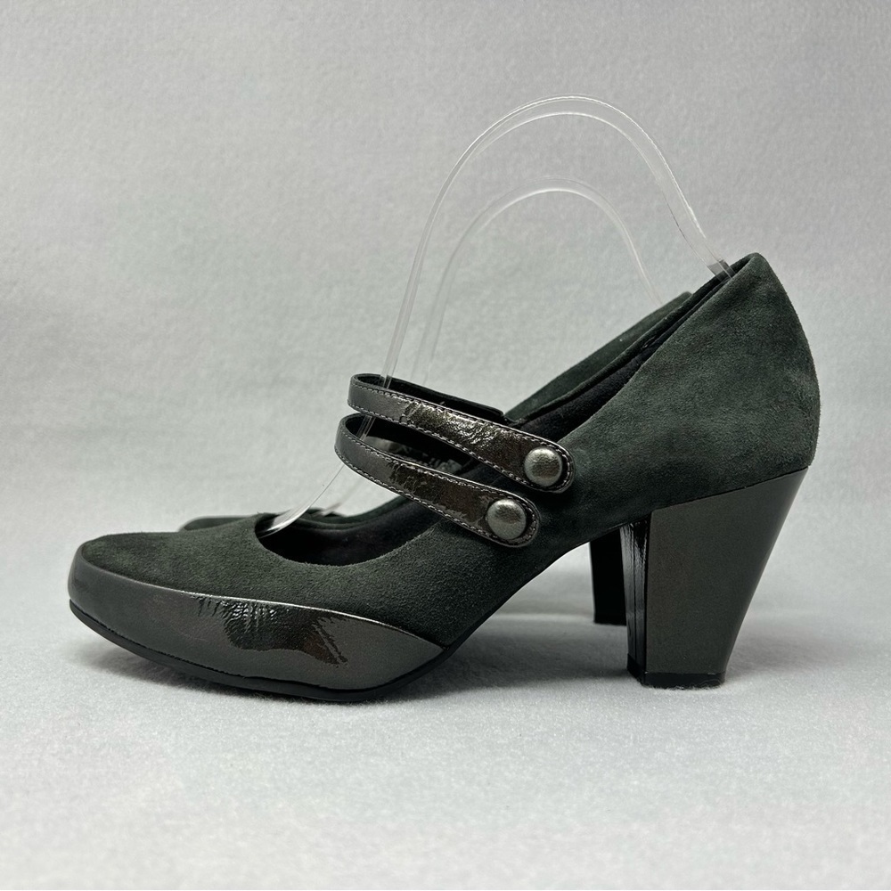 Clarks Women's Diamond Sparkle Mary Jane Pump Size 8 Block Heel Gray Suede Shoe - Picture 3 of 12